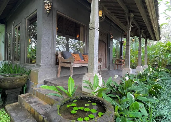 Thani Villa *