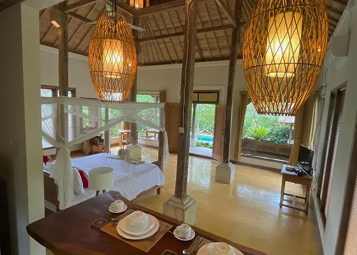 Thani * Ubud