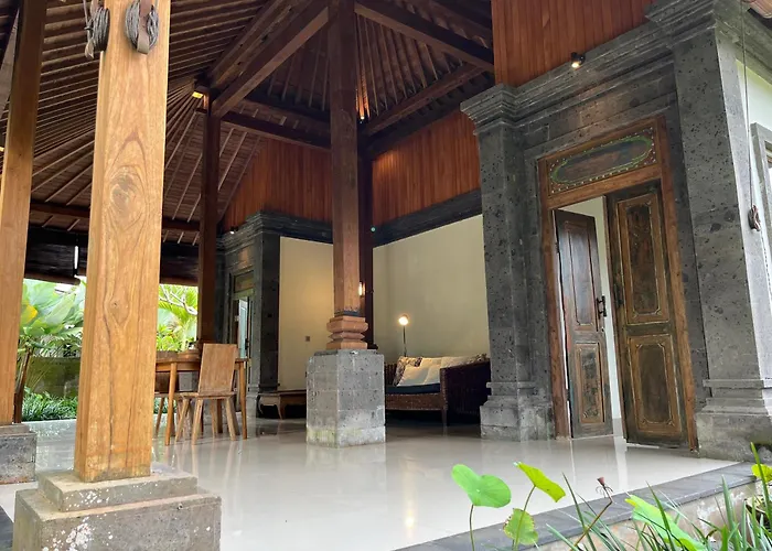 Villa Thani