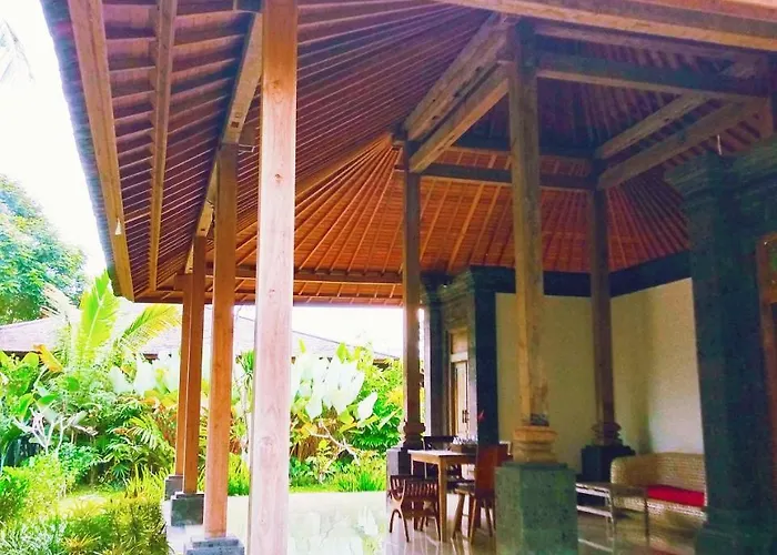 Thani * Ubud