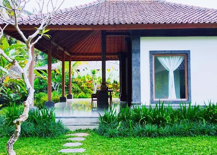 Thani * Ubud